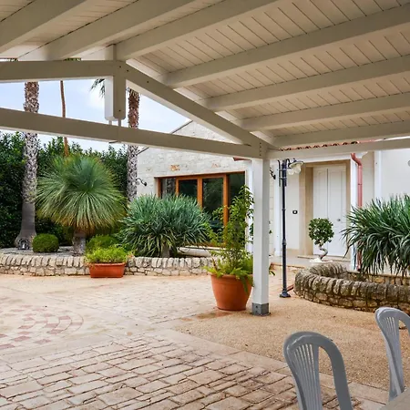 Lovely In With Kitchen Holiday home