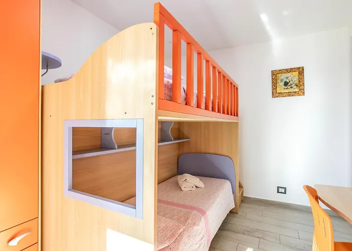 3 Bedroom Awesome In *